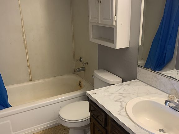 5th image of 310 3rd Ave NE #8