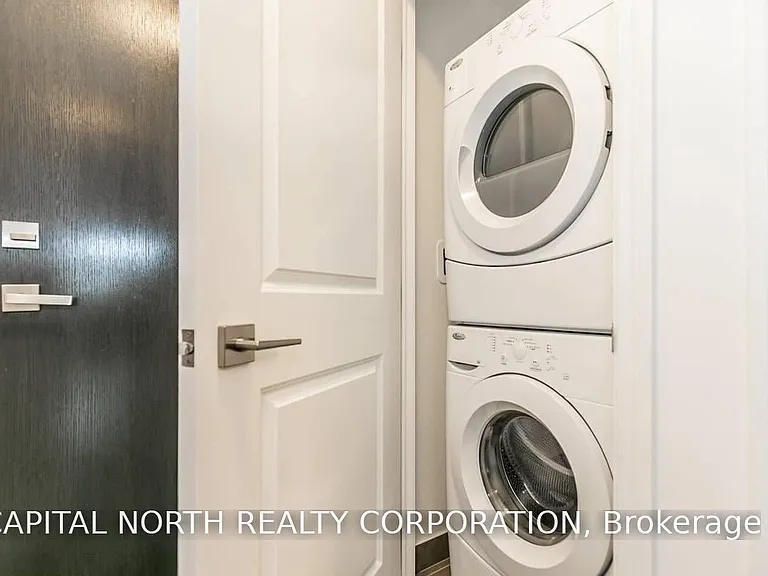 23 Glebe Rd W #403 — Photo 16