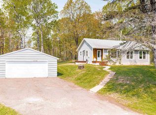 4863 1st Ave N, Duluth, MN 55803