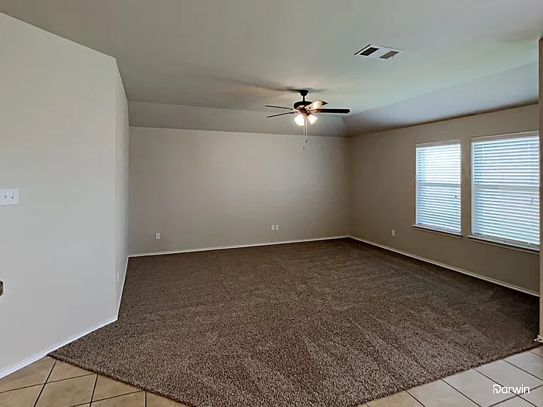 2513 Wynngate Dr — Photo 4