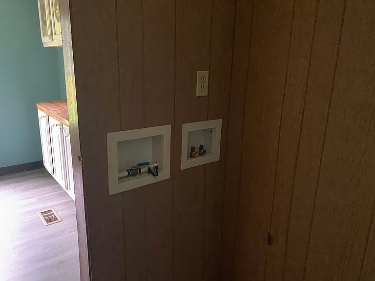 9411 Covington Rd — Photo 3