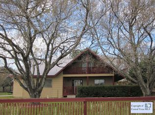 118 Placid Heights Rd, Seguin, TX 78155