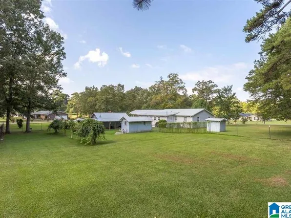 1300 Pineview Ave, Glencoe, AL 35905