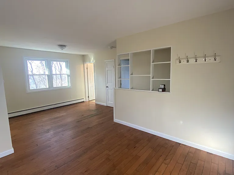 426 Colchester Ave #6 — Photo 5
