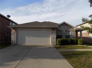 1912 Elk Lake Trl, Justin, TX 76247