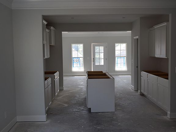 3rd image of 1205 Duns Ln #323-lot 323