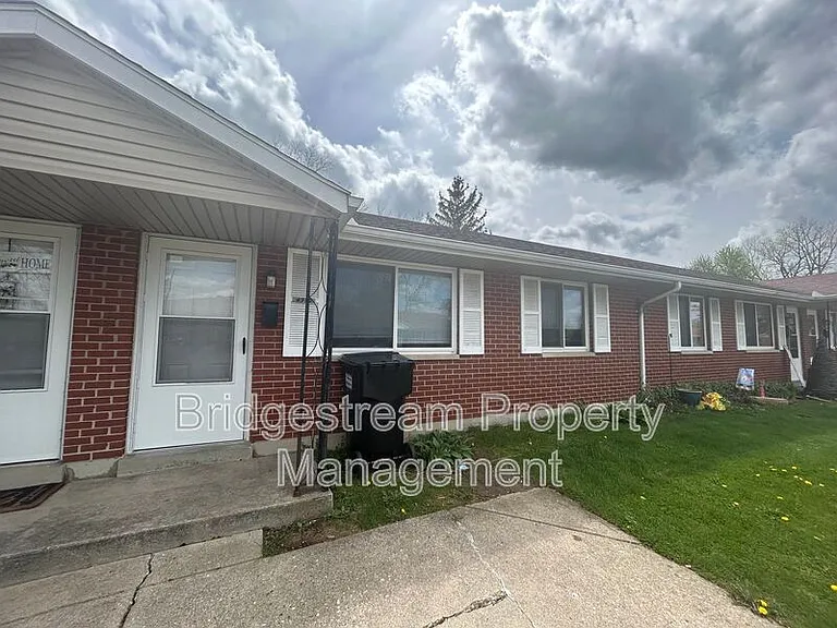 4952 Leeper St — Photo 1