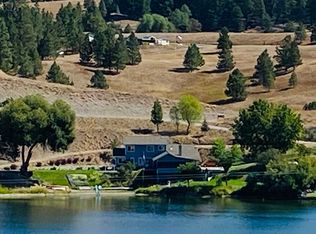 4 Marions Cove Rd, Republic, WA 99166