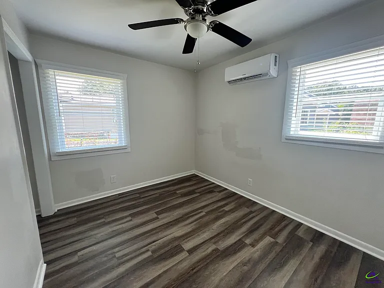 110 Trinity Dr — Photo 10
