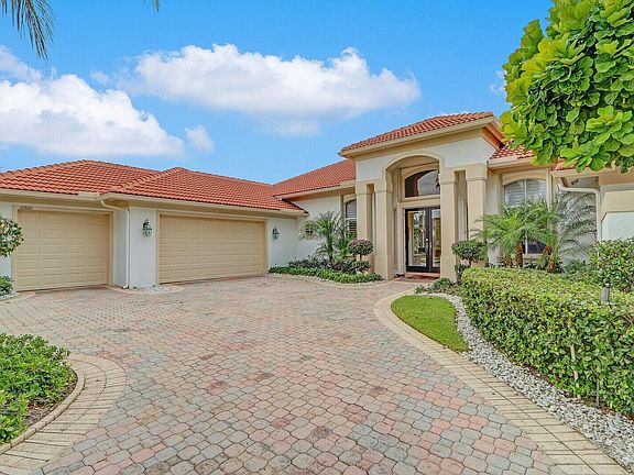 3rd image of 10802 Egret Pointe Lane