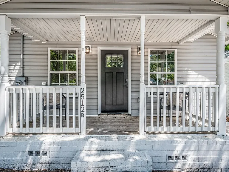 2512 Bennett Yard Rd — Photo 2