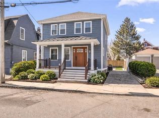 9 Whitwell Pl, Newport, RI 02840