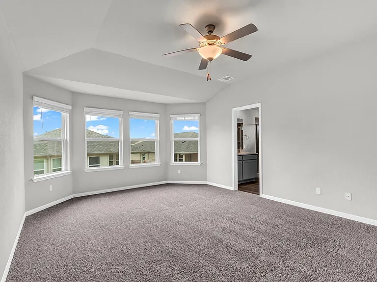 386 El Capitan Loop — Photo 17
