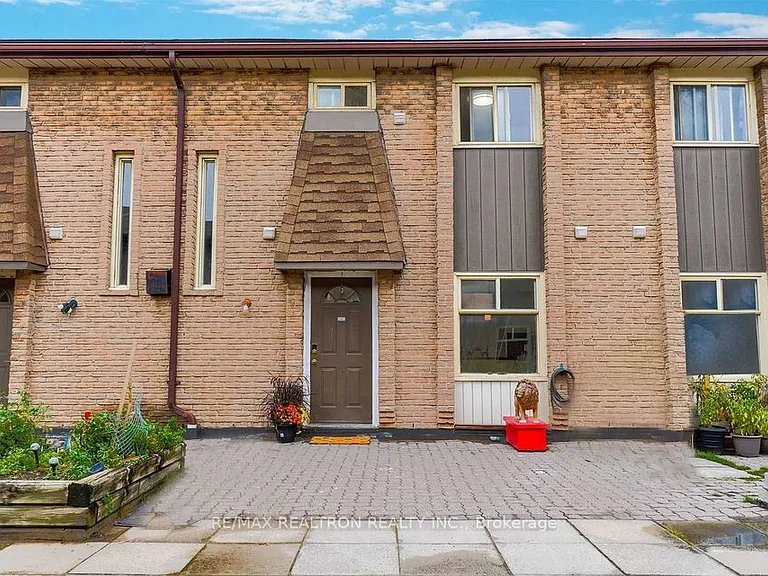 28 Rexdale Blvd #16 — Photo 1