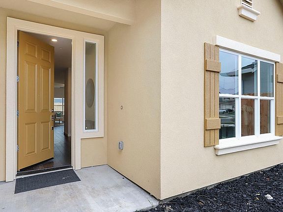 3rd image of 2355 Starboard Ln