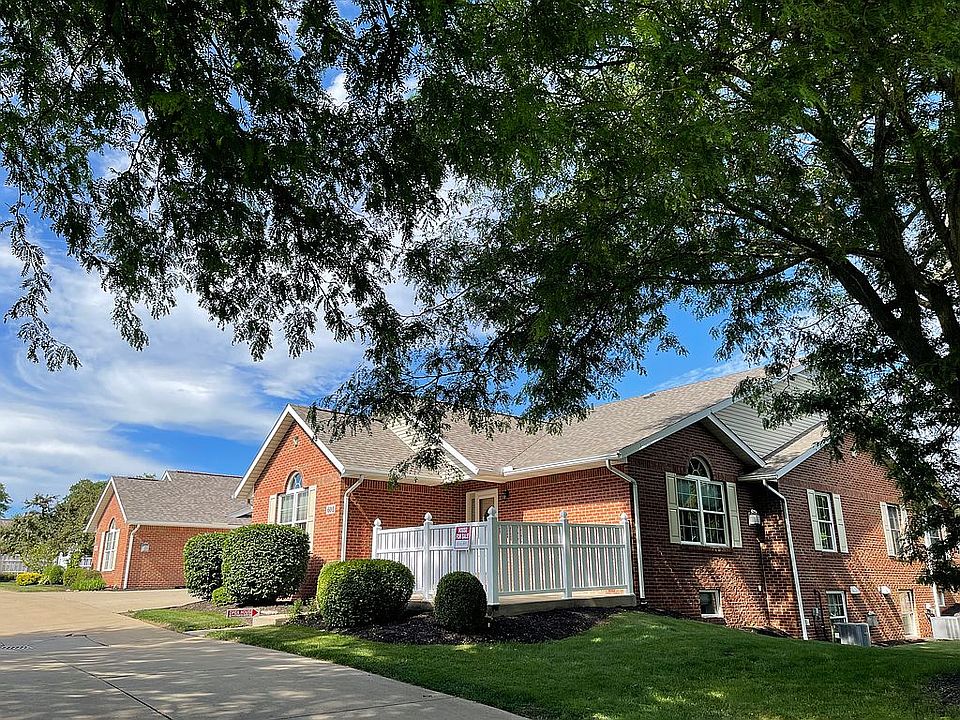 1st image of 601 Dogwood Dr