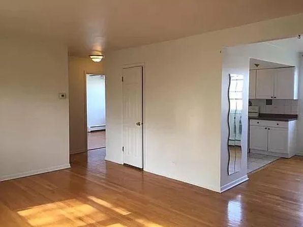 568 Pershing Ave APT E