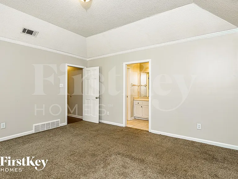 3758 Rippling Creek Ln — Photo 8