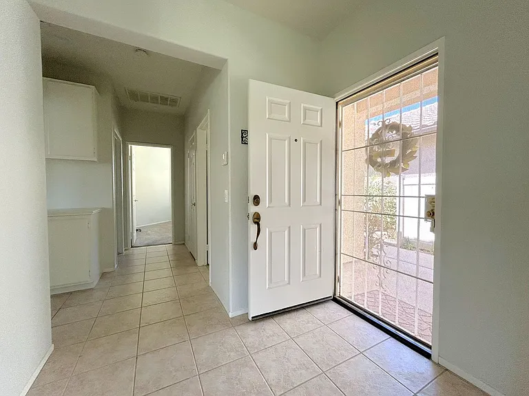 5793 Orange Tree Ave — Photo 3
