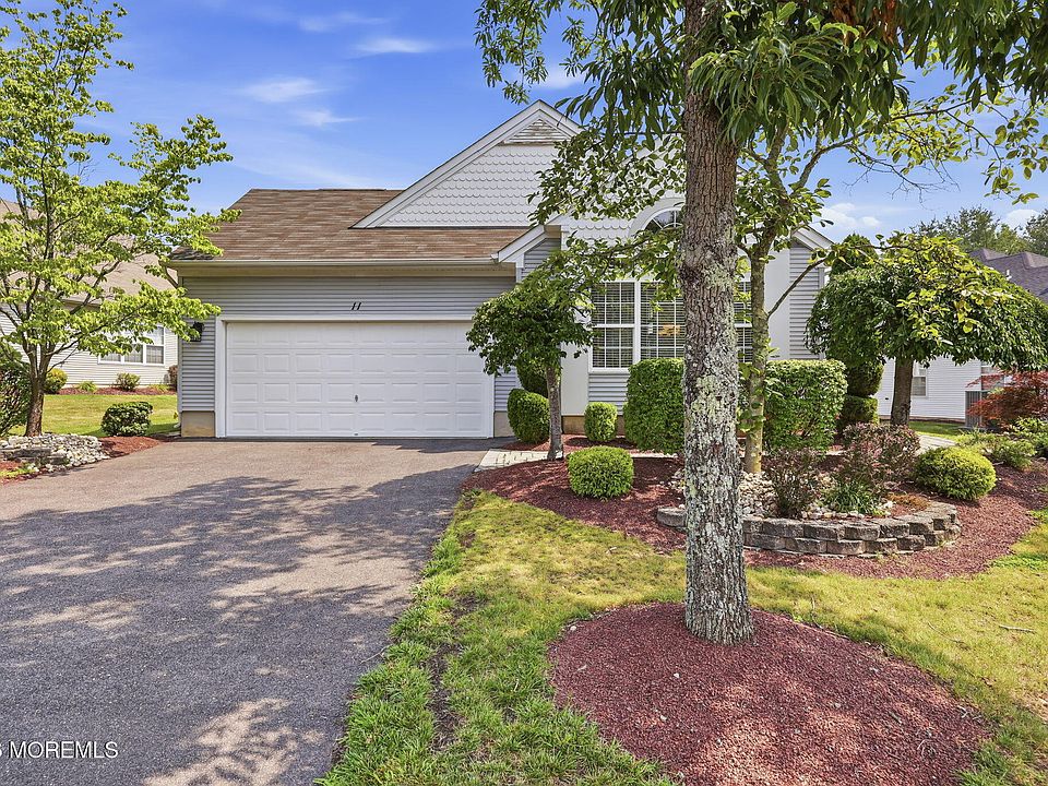 1st image of 11 Narrowbrook Court