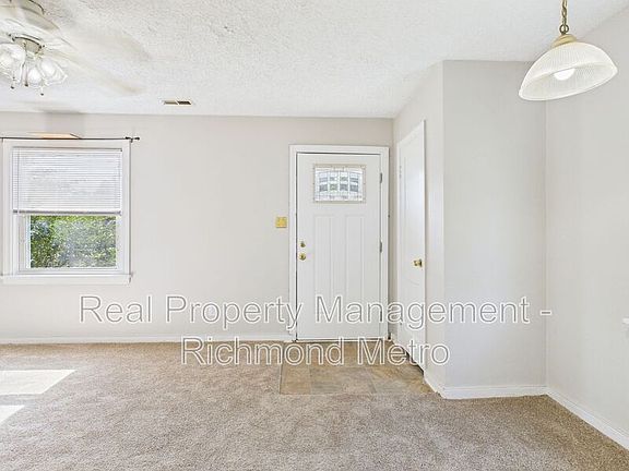 4th image of 2610 Harold Ave