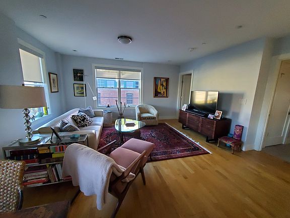 3rd image of 13 W Central St Unit 8