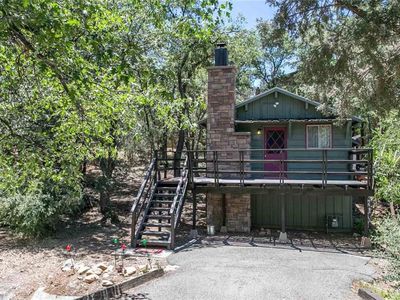 812 Wabash Ln, Sugarloaf, CA, 92386