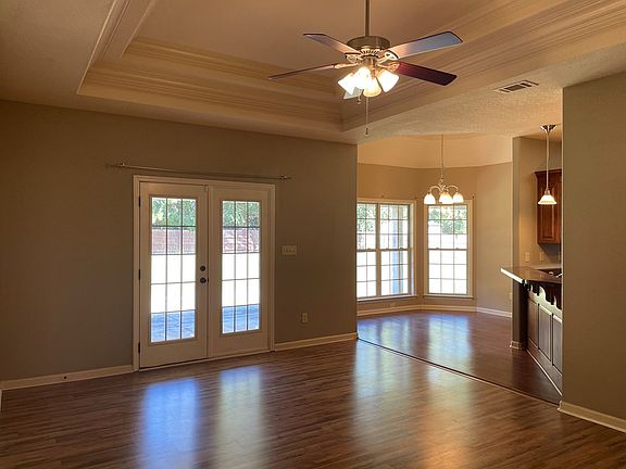 3rd image of 4154 Meredith Dr