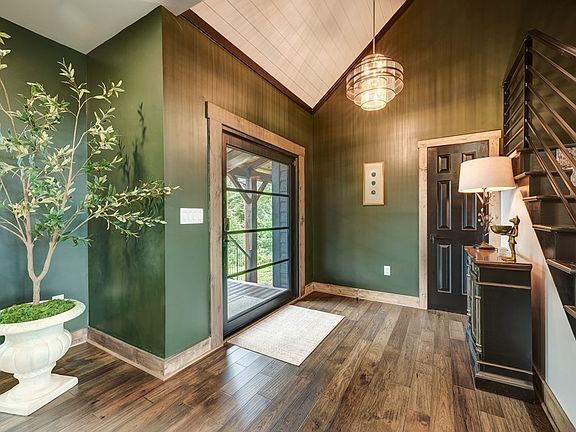 4th image of 312 Charles Rd