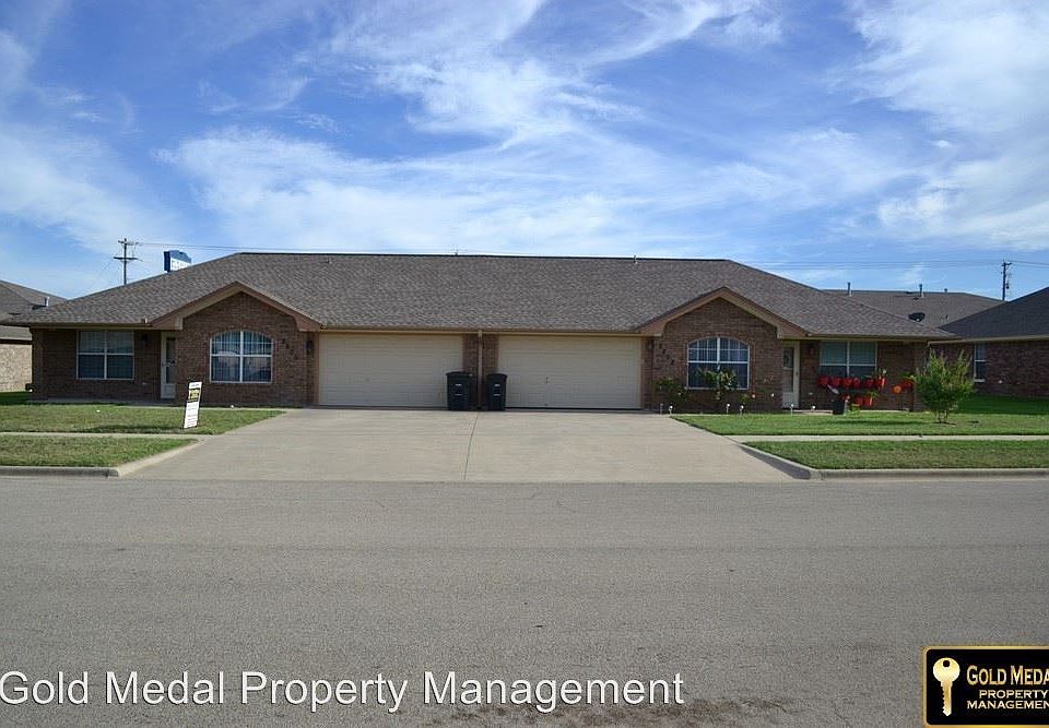 1st image of 2200 Agate Dr