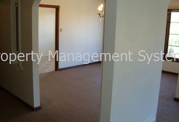 3rd image of 201 Masonic Ave #201