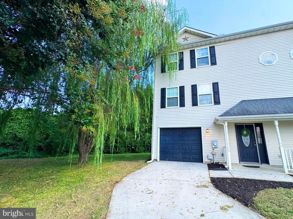 99 Downey Oak Cir, Camden Wyoming, DE 19934