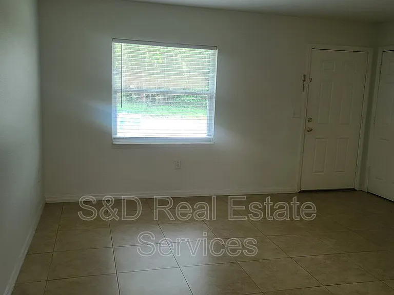 2415 S Crystal Lake Dr — Photo 7