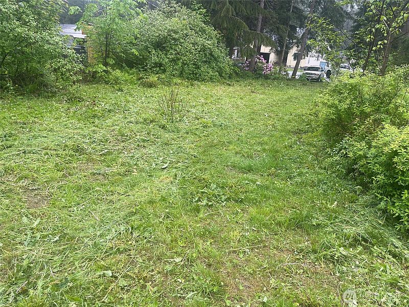 4th image of 6159 Hawthorne Place