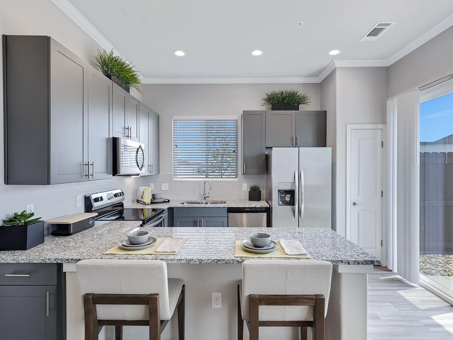 Avilla Oakridge - Houses for Rent — Photo 4