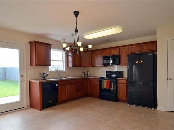 5th image of 2480 Rockaway Pl