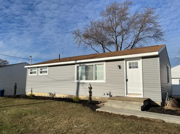 3222 Hilton St NW, Massillon, OH 44646