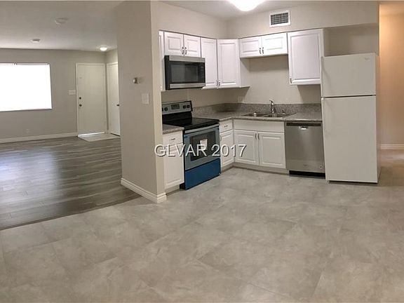 3rd image of 6424 Evergreen Ave