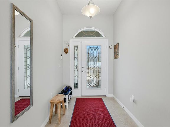 3rd image of 21 Rae Dr