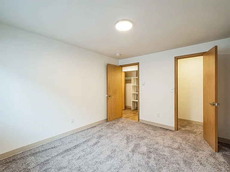 The 1800 Place Apartments — Photo 27
