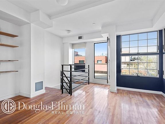 3rd image of 565 Carroll St APT 7