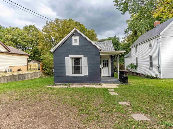 3506 NE Brevis St, Peoria, IL 61603