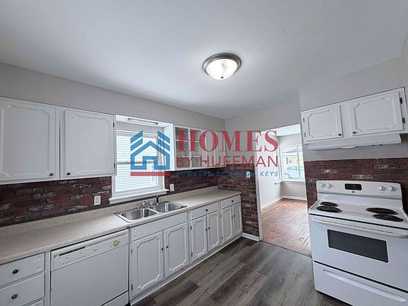 4th image of 2604 Ravenswood Dr
