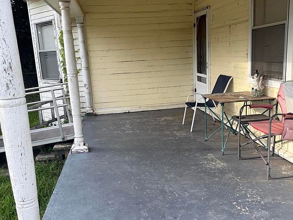 3rd image of 914 Wallior St