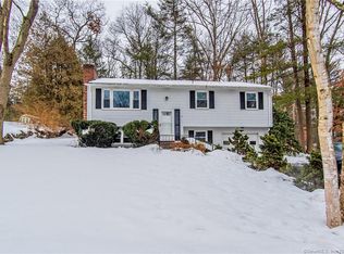 57 David Cir, Putnam, CT 06260