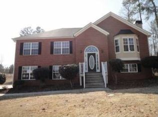 6815 Regal Ct, Douglasville, GA 30135