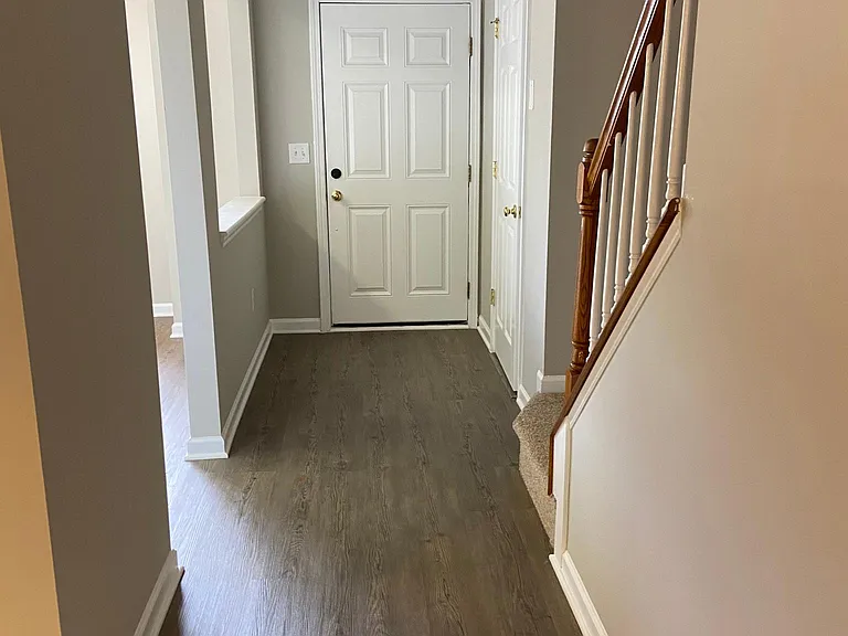 2837 Gross Ave — Photo 14