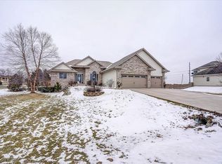 6612 Longhorn Ln, Sun Prairie, WI 53590