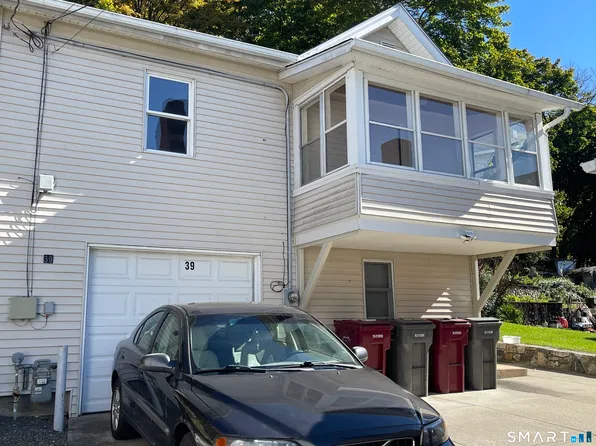 39 Coen St, Naugatuck, CT 06770