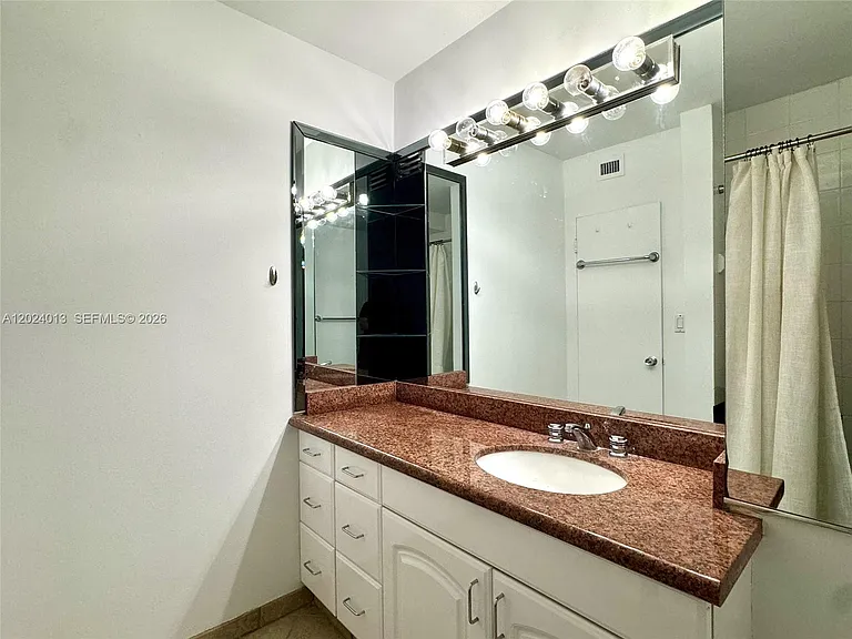 800 West Ave #823 — Photo 14